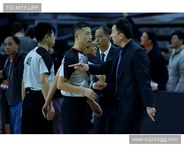 篮球比赛中,什么是“违体犯规”及其具体判定标准解析。 篮球比赛中,什么是“违体犯规”及其具体判定标准解析。